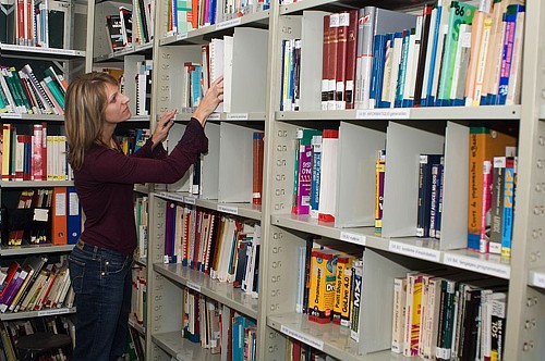 Enseignements dirig&eacute;s &agrave; l'INTD